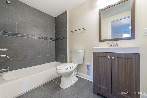 2159 N Merrimac Ave, Chicago, IL 60639 photo 16