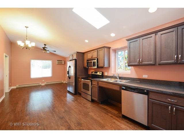 58 Deerpath Rd, Matteson, IL 60443 photo 8