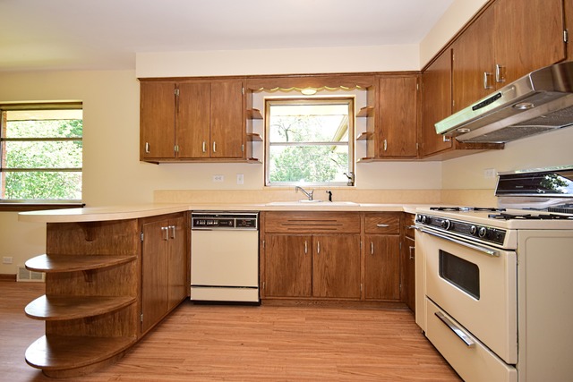 237 Blackhawk Rd, Riverside, IL 60546 photo 8