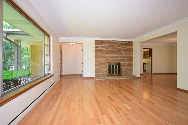 237 Blackhawk Rd, Riverside, IL 60546 photo 3
