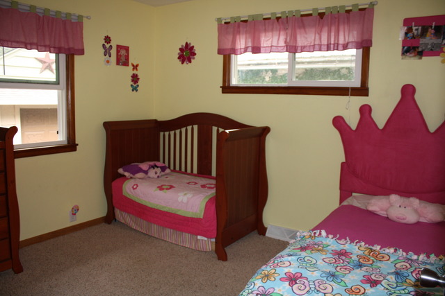 735 Washington Ave, Dixon, IL 61021 photo 9