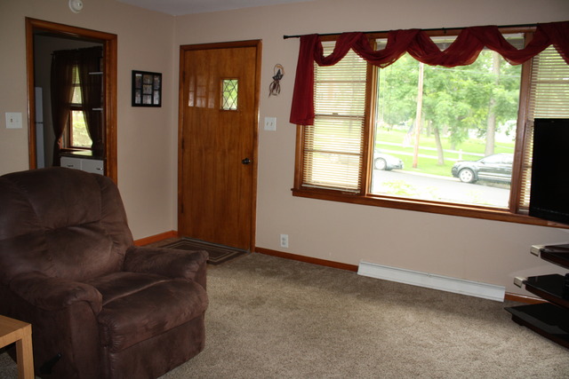 735 Washington Ave, Dixon, IL 61021 photo 1