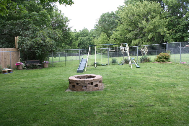 735 Washington Ave, Dixon, IL 61021 photo 20