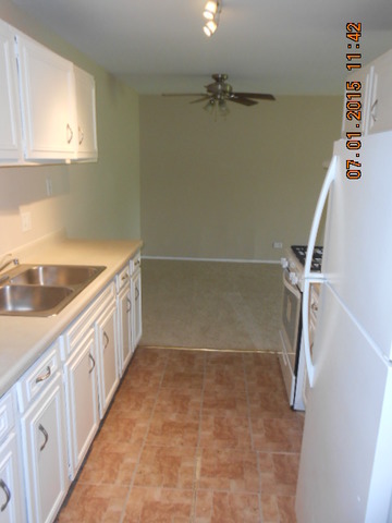 16 W571 Mockingbird Ln #105, Willowbrook, IL 60527 photo 3