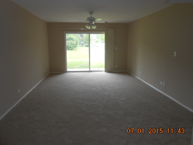 16 W571 Mockingbird Ln #105, Willowbrook, IL 60527 photo 6