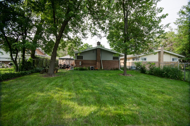 233 Forestway Dr, Northbrook, IL 60062 photo 16