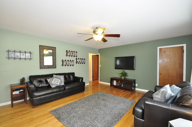 3208 Stella Ct, Zion, IL 60099 photo 4