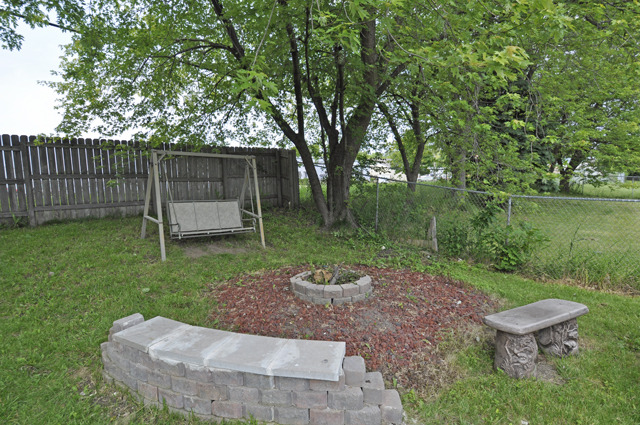 3208 Stella Ct, Zion, IL 60099 photo 23