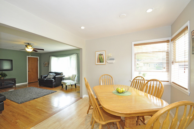 3208 Stella Ct, Zion, IL 60099 photo 7