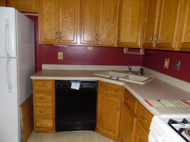 1914 W Grandview Dr, Mchenry, IL 60051 photo 2