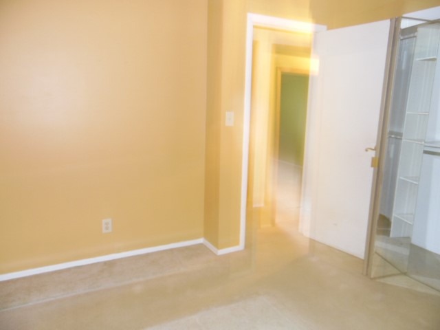 1914 W Grandview Dr, Mchenry, IL 60051 photo 4