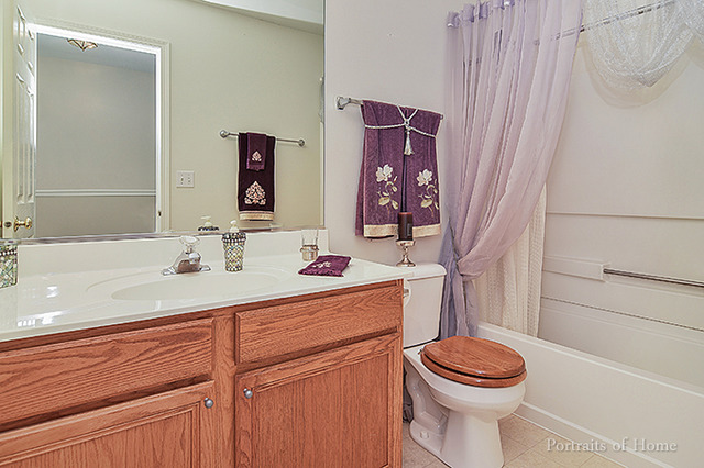 2005 Royal Ln, Aurora, IL 60503 photo 9