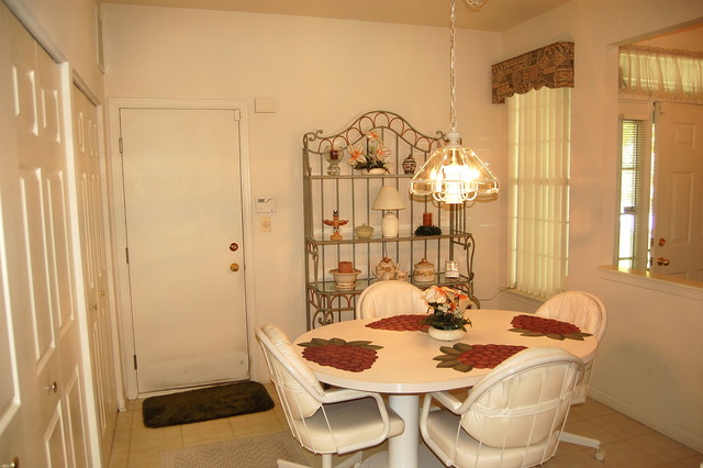 3061 Anton Dr, Aurora, IL 60504 photo 8