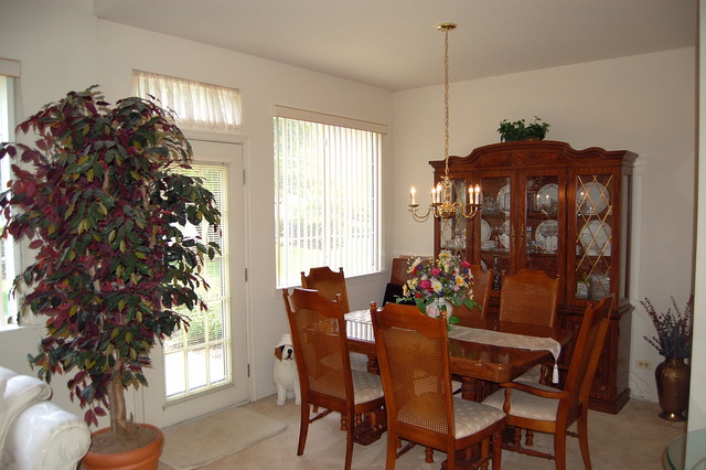 3061 Anton Dr, Aurora, IL 60504 photo 5
