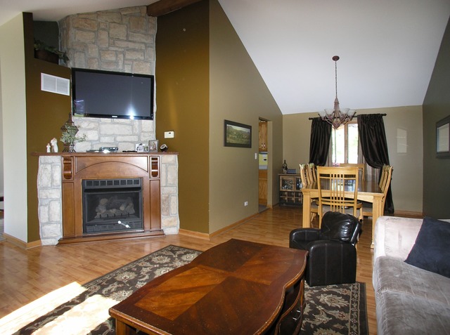 13031 S Hadfield Dr, Plainfield, IL 60585 photo 1