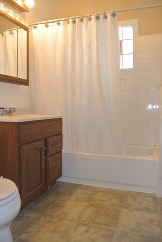 218 E Dearborn St, Plano, IL 60545 photo 9