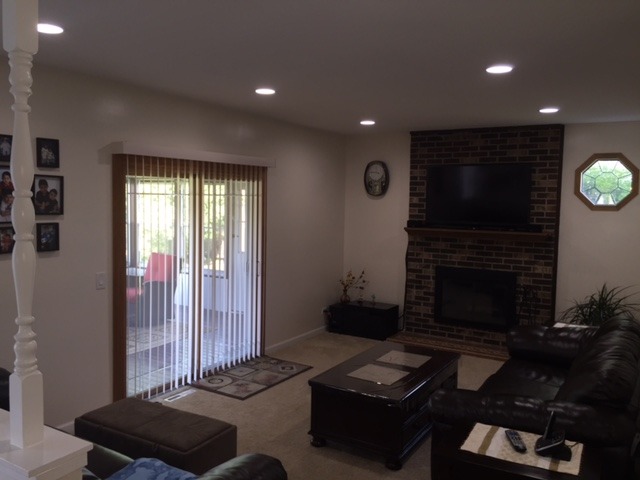 871 Deerpath Ct, Hoffman Estates, IL 60169 photo 2