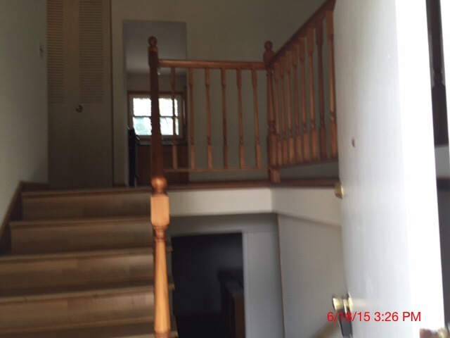 1088 Valley Stream Dr, Wheeling, IL 60090 photo 2