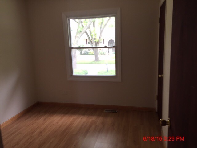 1088 Valley Stream Dr, Wheeling, IL 60090 photo 11
