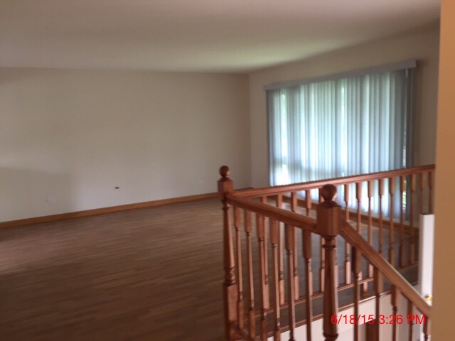 1088 Valley Stream Dr, Wheeling, IL 60090 photo 3