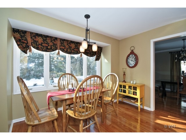 2 S012 Tree Tops Ln, Wheaton, IL 60189 photo 7