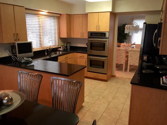 850 Villas Ct, Highland Park, IL 60035 photo 2