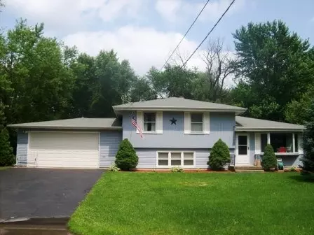 1665 Manhatas Trl, Algonquin, IL 60102 photo 1