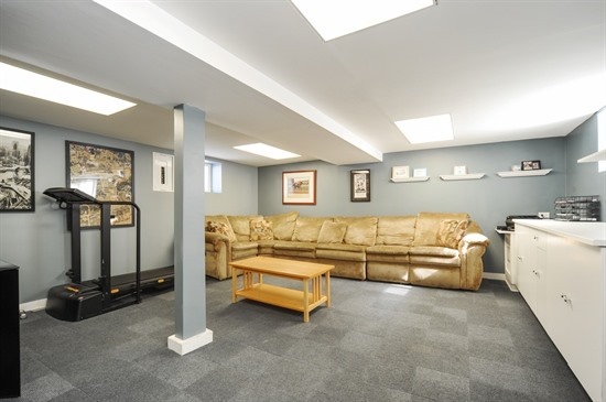 1000 Angle Ave, Northbrook, IL 60062 photo 9