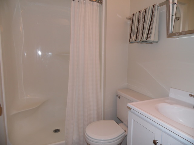 2415 Fairview Ln, Mchenry, IL 60051 photo 16
