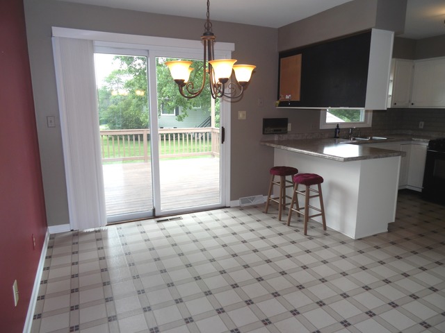 2415 Fairview Ln, Mchenry, IL 60051 photo 8