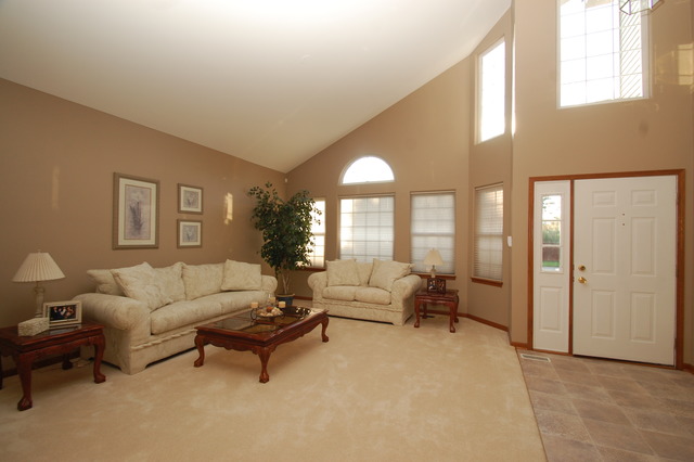1708 Parkside Dr, Plainfield, IL 60586 photo 3