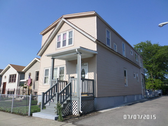 1515 N Ridgeway Ave, Chicago, IL 60651 photo 2