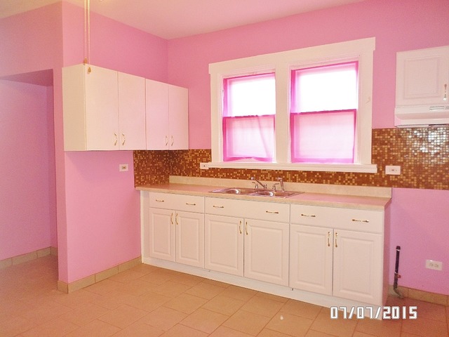 1515 N Ridgeway Ave, Chicago, IL 60651 photo 9