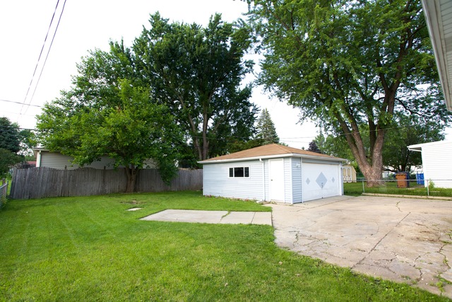 86 E Wrightwood Ave, Glendale Heights, IL 60139 photo 4