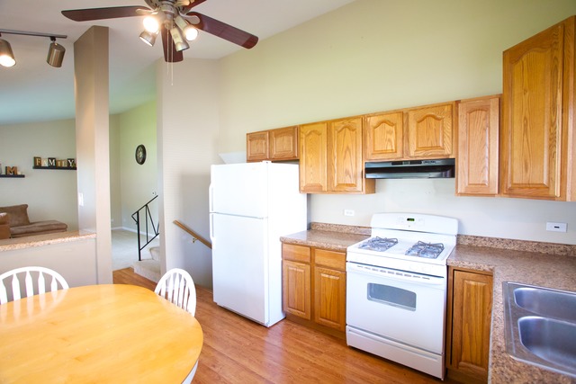 86 E Wrightwood Ave, Glendale Heights, IL 60139 photo 7