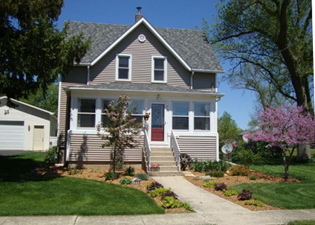712 Dewey St, Harvard, IL 60033 photo 1