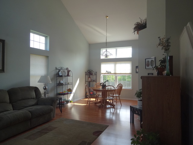 1356 Normandy Ln, Bartlett, IL 60103 photo 3