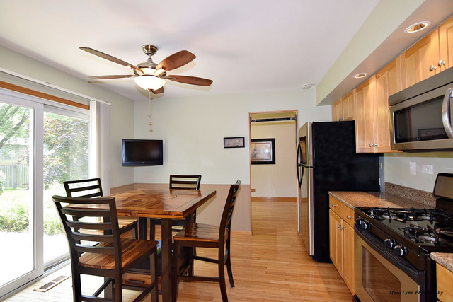 2177 S Bradford Rd, Wheaton, IL 60189 photo 9