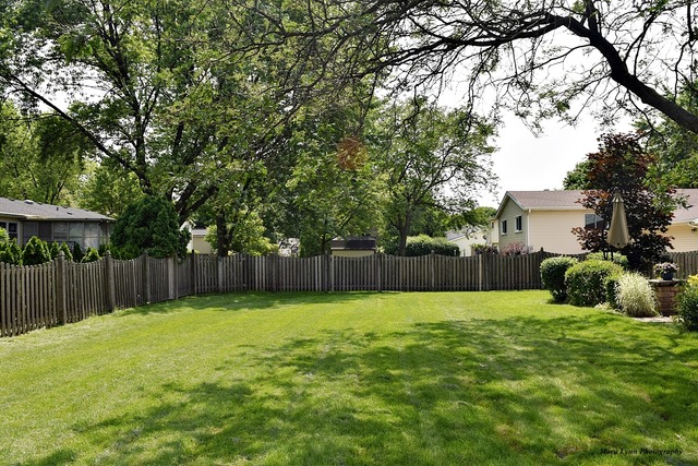 2177 S Bradford Rd, Wheaton, IL 60189 photo 18