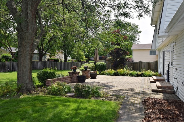 2177 S Bradford Rd, Wheaton, IL 60189 photo 22