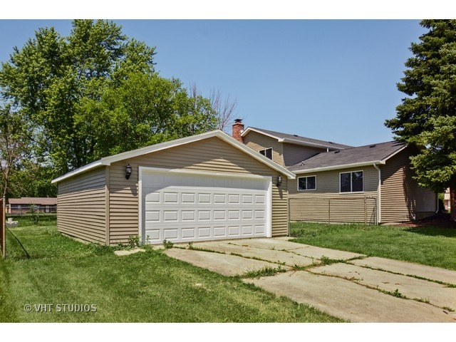 16 Oakview Rd, Matteson, IL 60443 photo 9