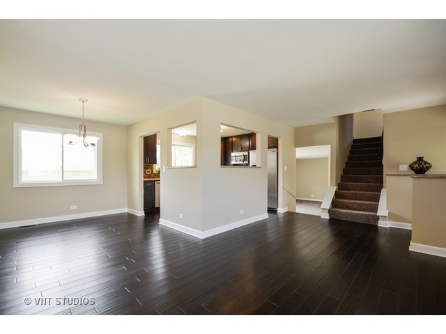 16 Oakview Rd, Matteson, IL 60443 photo 2