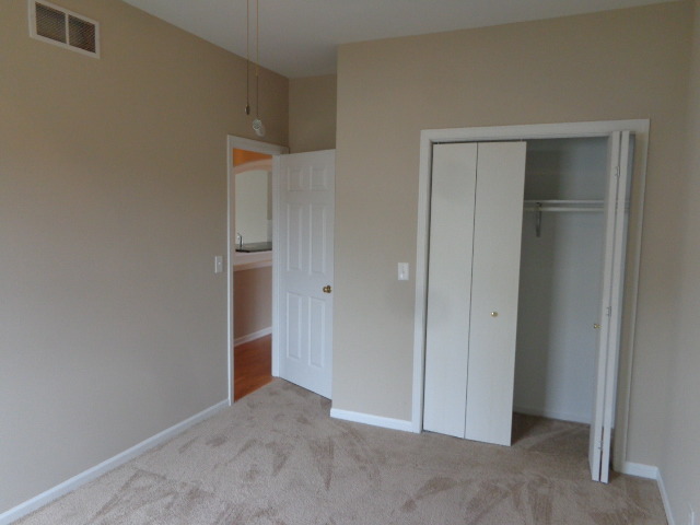 718 Cedar Ln, Genoa, IL 60135 photo 7