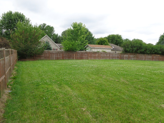 718 Cedar Ln, Genoa, IL 60135 photo 15