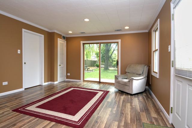 2406 Bluebird Ln, Rolling Meadows, IL 60008 photo 9