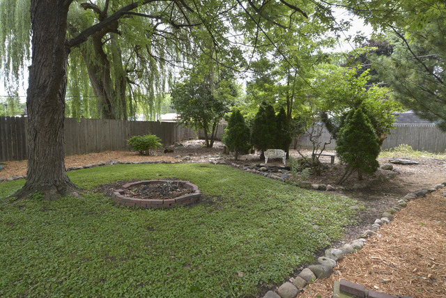 2406 Bluebird Ln, Rolling Meadows, IL 60008 photo 16