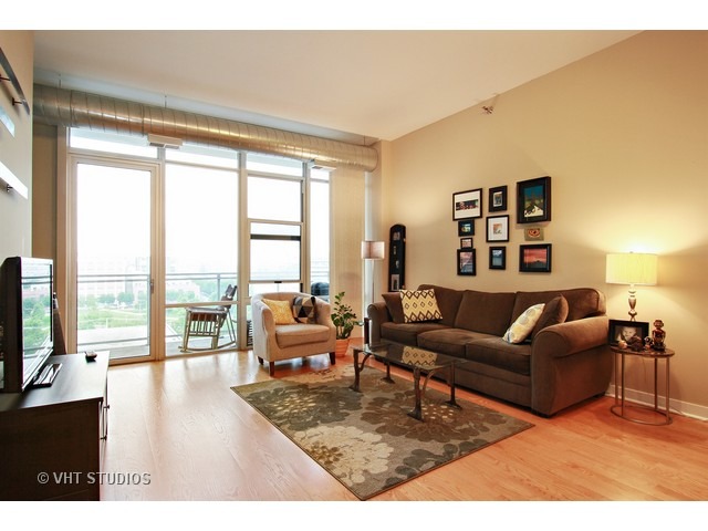 901 W Madison St #701, Chicago, IL 60607 photo 2