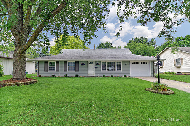 130 Circle Dr, Montgomery, IL 60538 photo 1