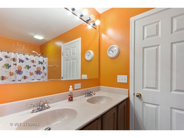 6303 Brunswick Dr, Plainfield, IL 60586 photo 12