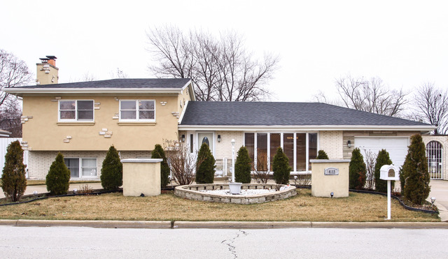 9403 Clancy Dr, Des Plaines, IL 60016 photo 15